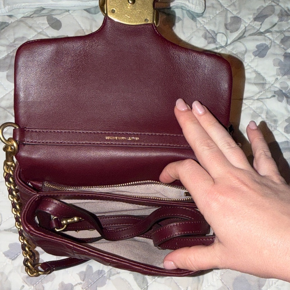 Coach Merlot Quilted Shoulder Bag. Perfect condition. Comes with crossbody strap - Picture 4 of 5